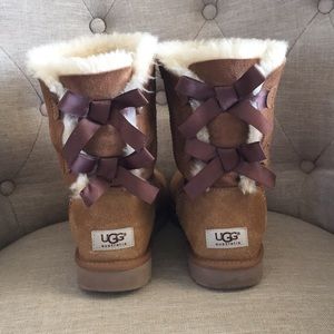 UGG bailey bows